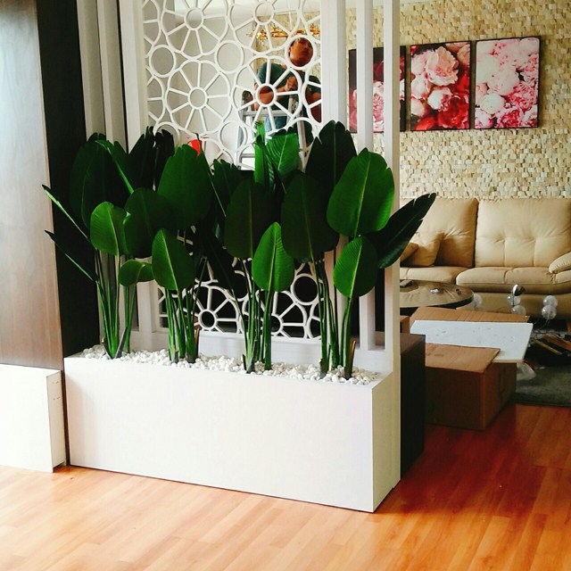 Cây giả trang trí phòng khách đẹp và giá rẻ tại TP.HCM